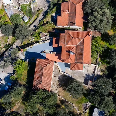 Kamara House Tirós